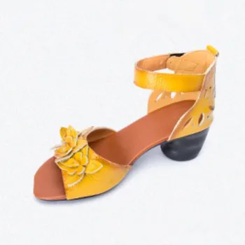 BEYARNEHot Prodaje Nove Ljetne Klasicni Šuplje Cvijet Kravlja Koža Kožne Sandale Su Udobne Meke Ženske Sandale Prozračni Modnih Cipela